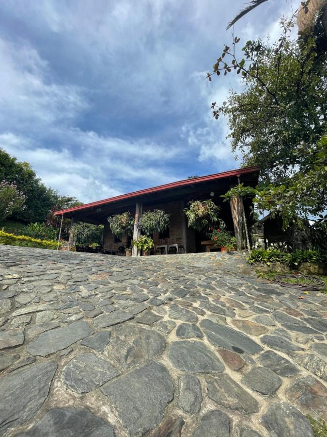 Finca Hotel Tierra Verde Girardota Exterior foto